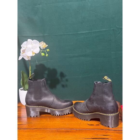 Dr. Martens Women's Rometty Wyoming Leather Platform Chelsea Boot size 7 - Picture 4 of 8